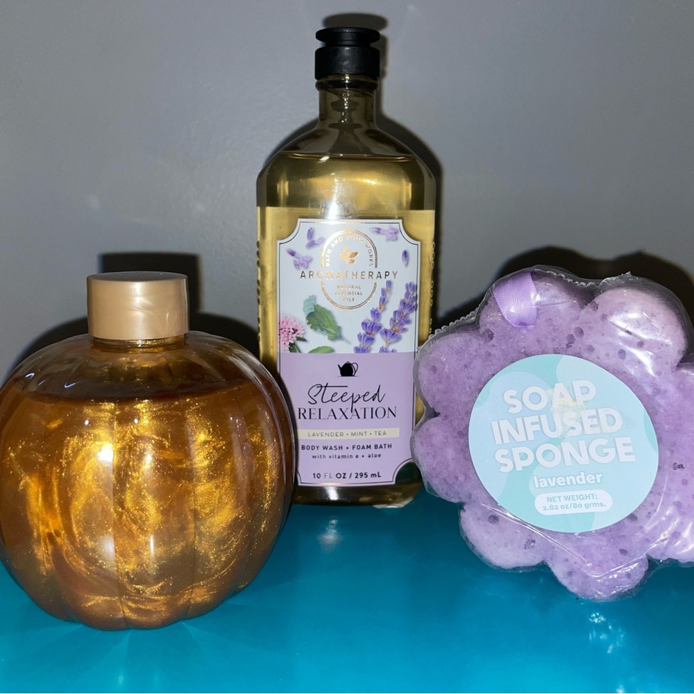 🛁Bath & Body Works Items with Soap Infused Sponge